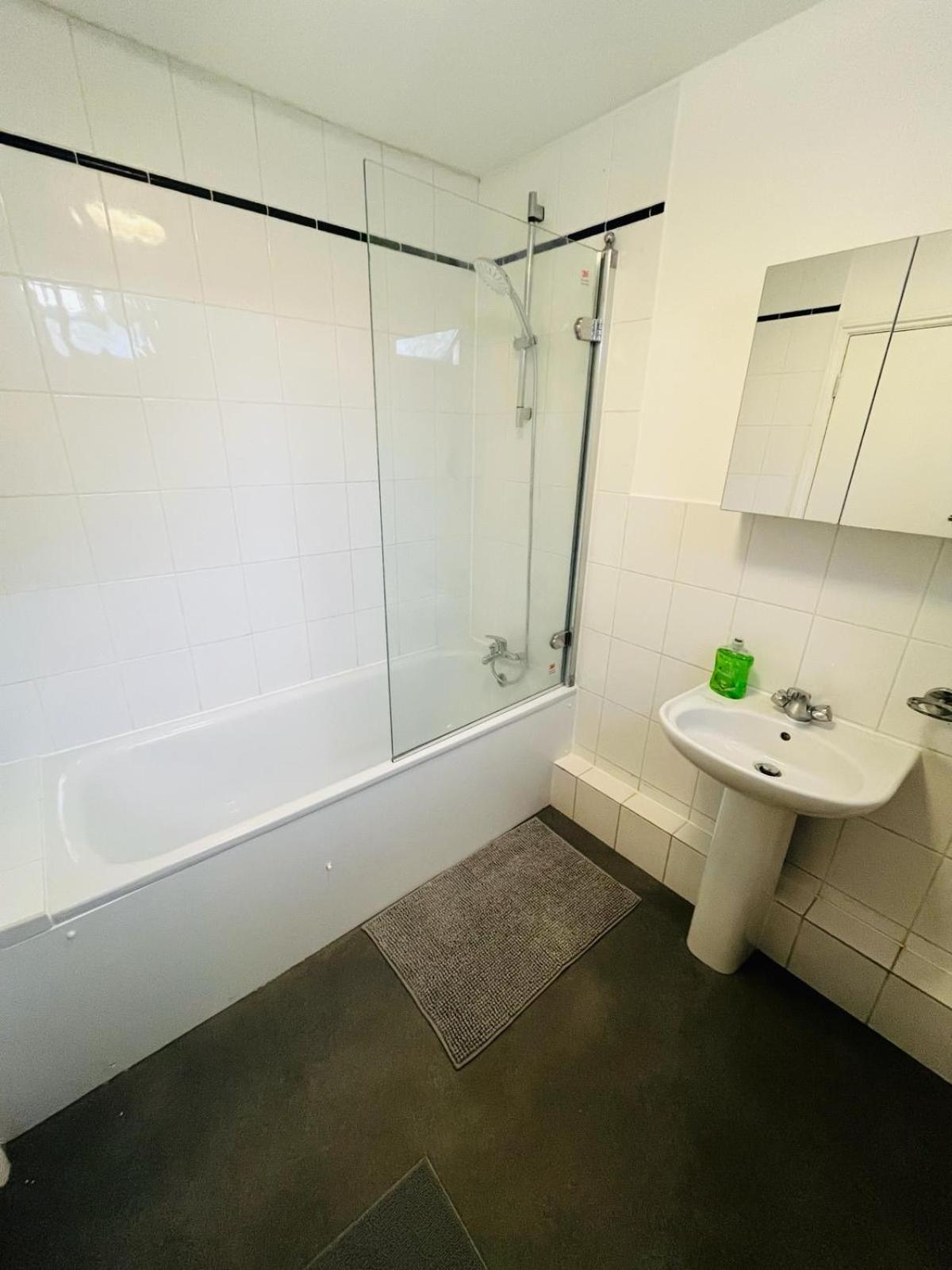 Short Stay Central London And Wembley Exterior photo